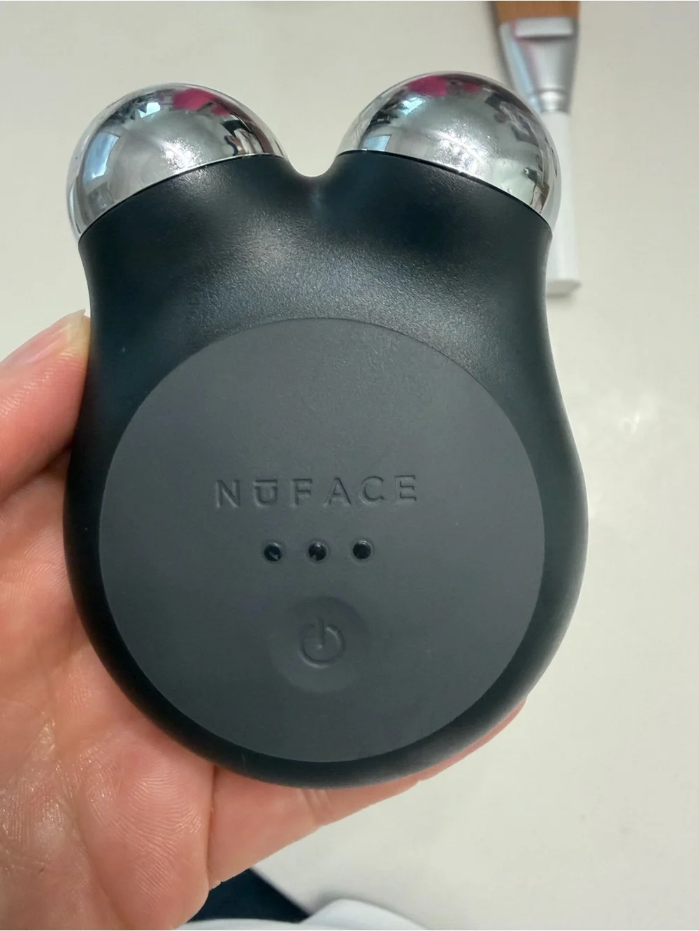 NuFACE Mini + NuFACE application brush and ReStore microcurrent activator